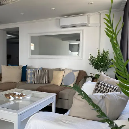 Frente Al Mar, Moderno Con Aire Acondicionado, Parking Y Free Wi-fi * Benidorm