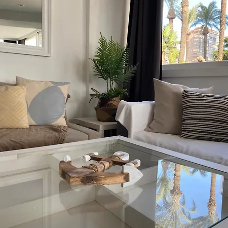 Frente Al Mar, Moderno Con Aire Acondicionado, Parking Y Free Wi-fi