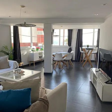 Frente Al Mar, Moderno Con Aire Acondicionado, Parking Y Free Wi-fi Benidorm