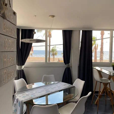 Frente Al Mar, Moderno Con Aire Acondicionado, Parking Y Free Wi-fi Apartamento