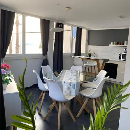 Frente Al Mar, Moderno Con Aire Acondicionado, Parking Y Free Wi-fi Apartamento