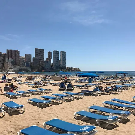 Apartamento Frente Al Mar, Moderno Con Aire Acondicionado, Parking Y Free Wi-fi *